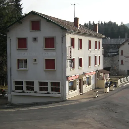 Des Touristes * Vollore-Montagne