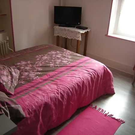 Отель Des Touristes Vollore-Montagne